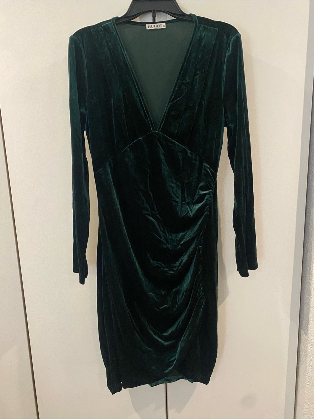 Long Sleeve Ruched Deep Green V-Neck Bodycon Dress π NWOT - Picture 2 of 5